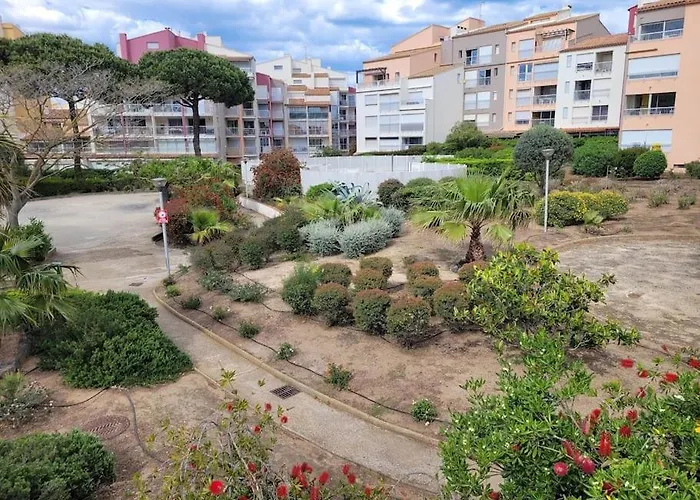 - Avec Piscine * Agde